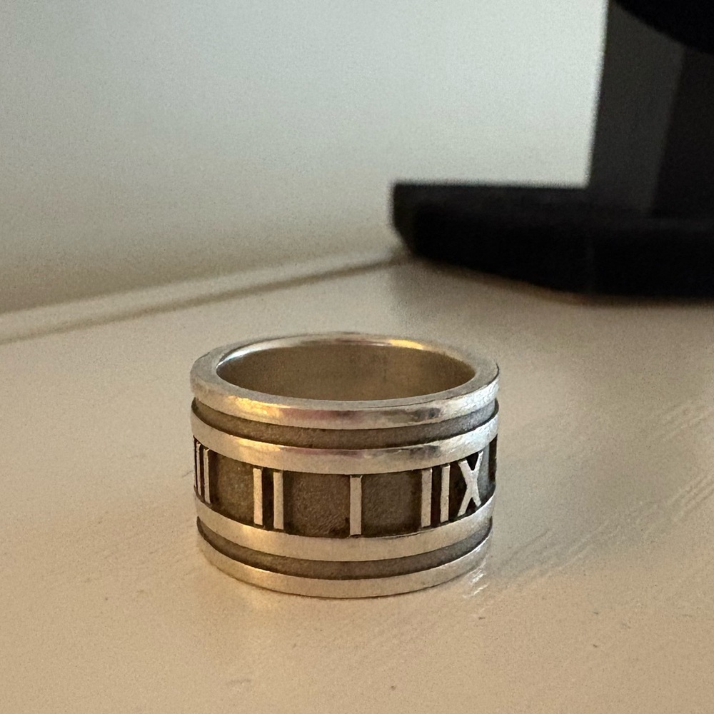 Tiffany & Co 925 Sterling Silver ATLAS Roman Numeral Ring Size 52MM - Picture 3 of 10